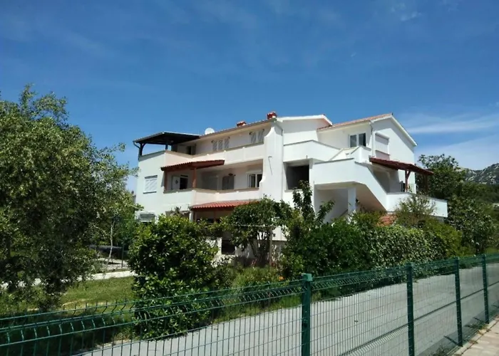 Verovic Rab Apartmán *