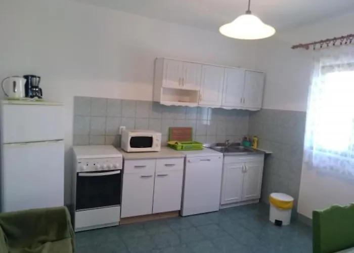 Verovic Rab Apartmán *